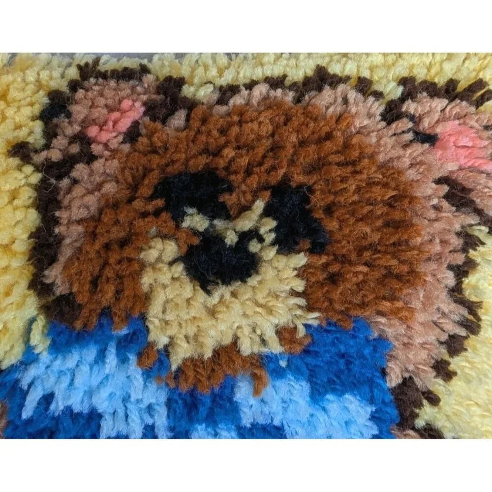 Latch Hook Pillow Teddy Bear Handmade Throw Accent Rug 1980s Shag Vtg Complete